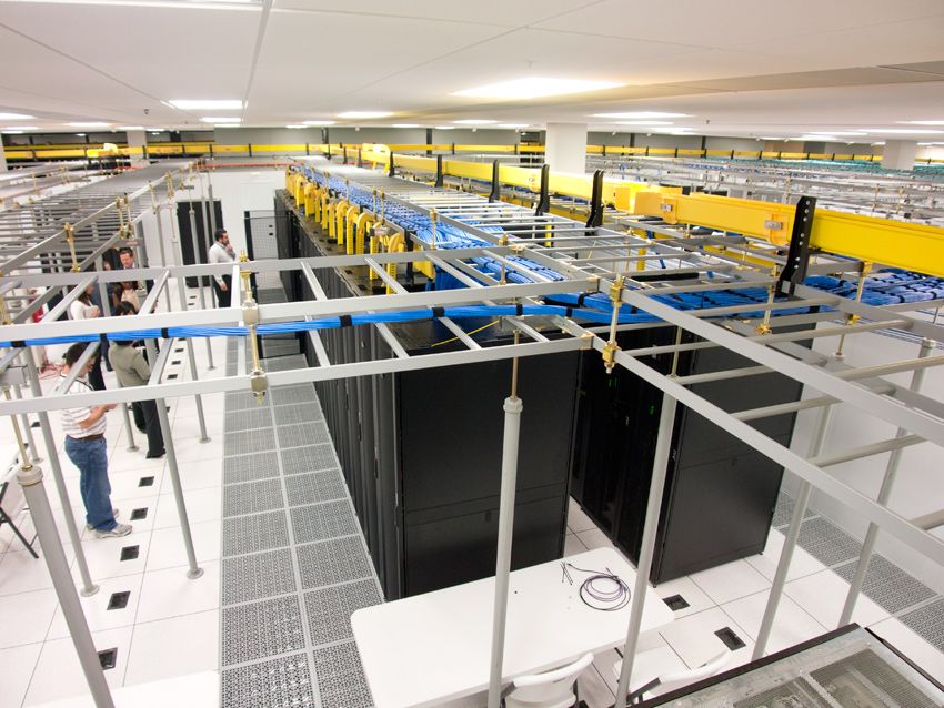 Raised computer flooring and airflow panels for efficient data center cooling