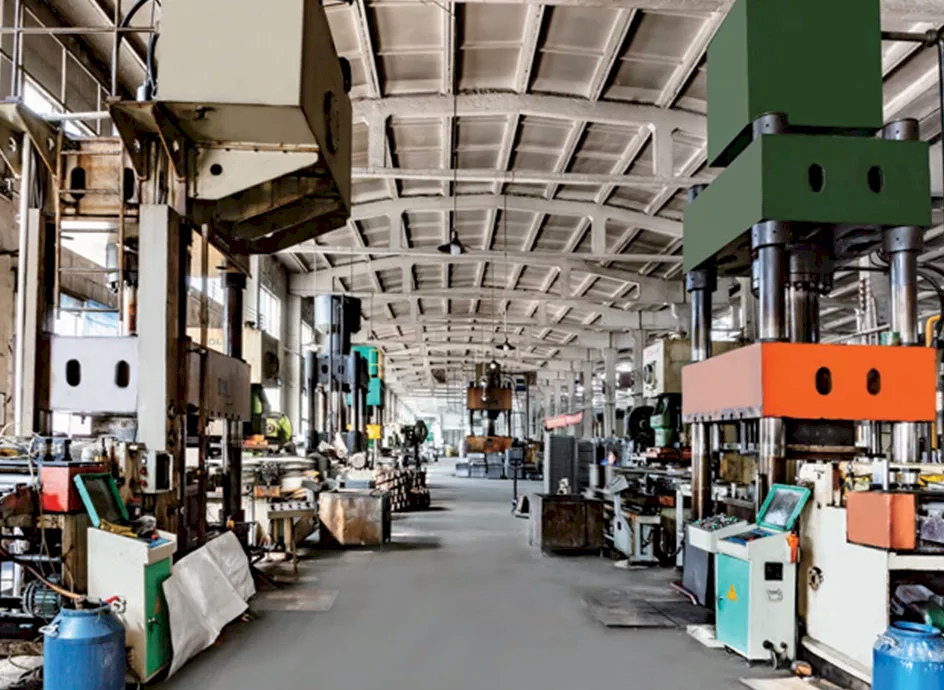 The manufacturing process for raised access floors and leading manufacturers in the global industry